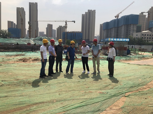 院領(lǐng)導(dǎo)深入工地一線 檢查指導(dǎo)安全生產(chǎn)工作