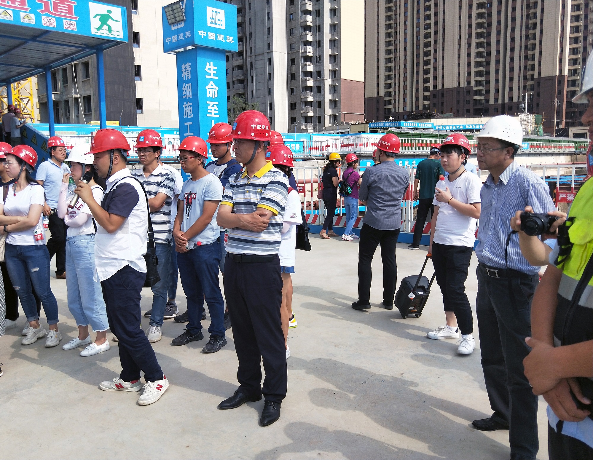 加強(qiáng)自主研發(fā)能力，加強(qiáng)引進(jìn)吸收再創(chuàng)新——記“陜西國(guó)際體育之窗”基坑工程現(xiàn)場(chǎng)觀摩活動(dòng)